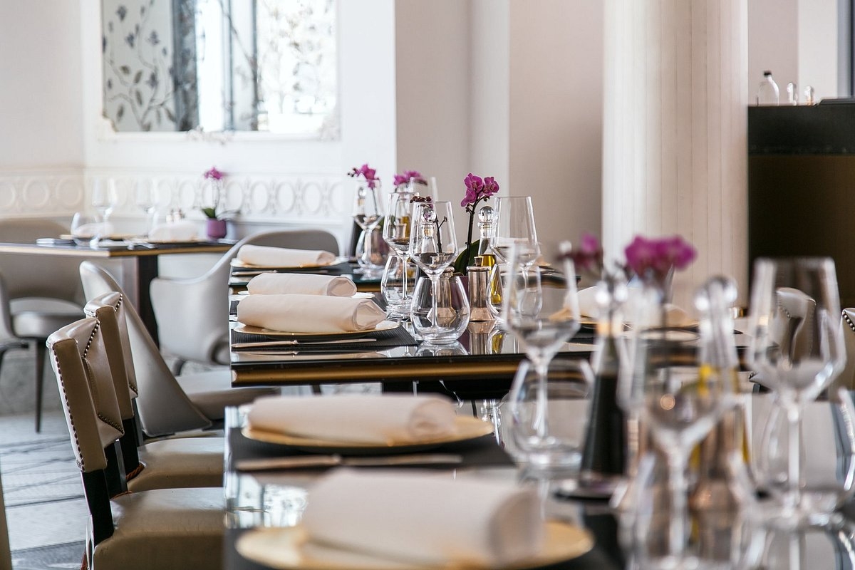 Exploring Baku's Vibrant Dining Scene: Where Flavour Meets Culture